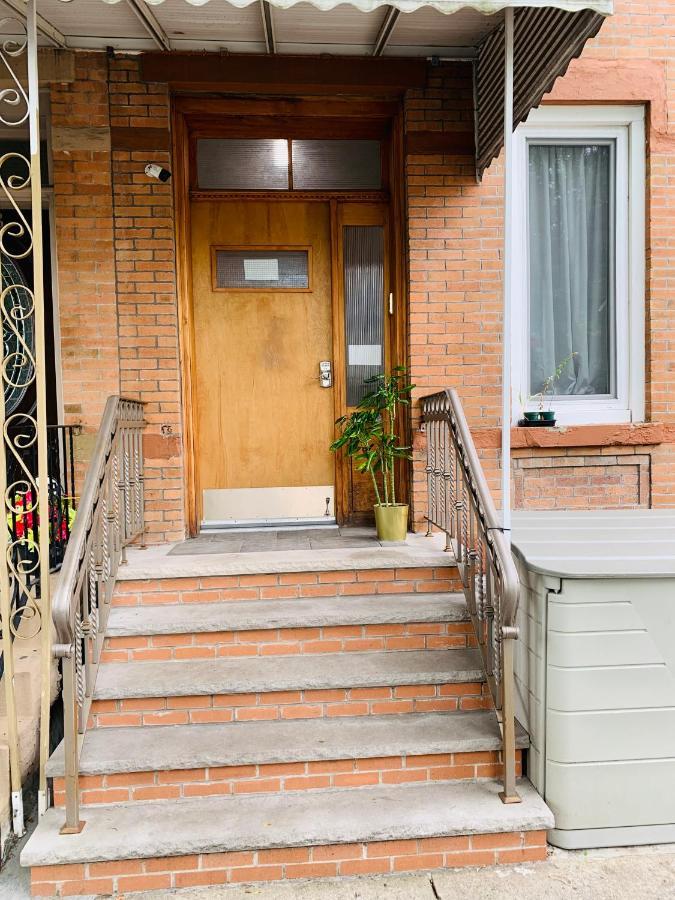 Апартаменты Urban Jungle Oasis In Queens! Нью-Йорк Экстерьер фото